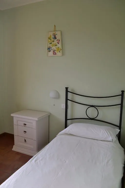 Agriturismo La Selva 奥拉